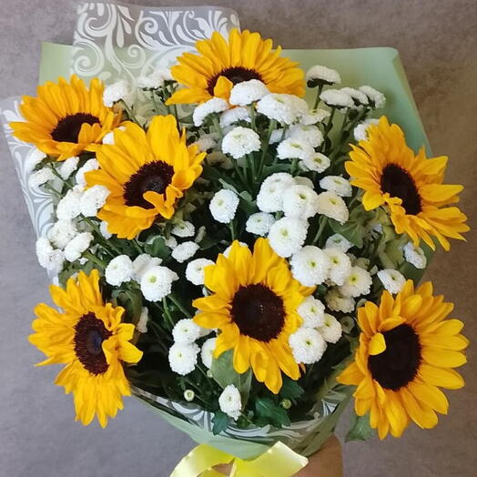 Подсолнухи с сантини в упаковке 💛