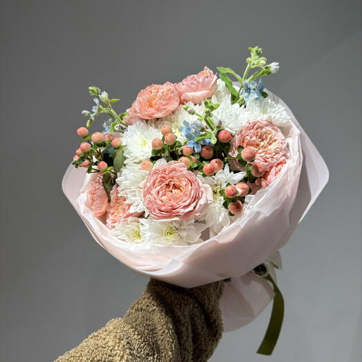 Нежный букет с кустовой розой 🌸🌸