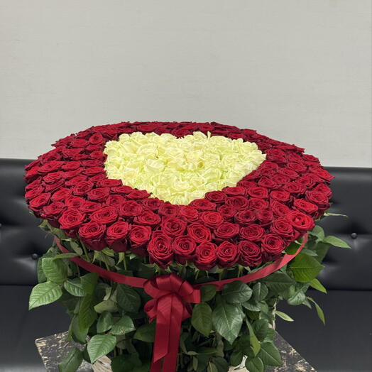 Красные розы в корзине 201 шт🌹🌹🌹🌹🌹