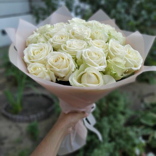 Ramo de 25 rosas Blancas