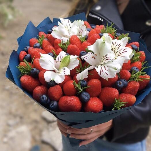 Bouquet of strawberries with lilies
