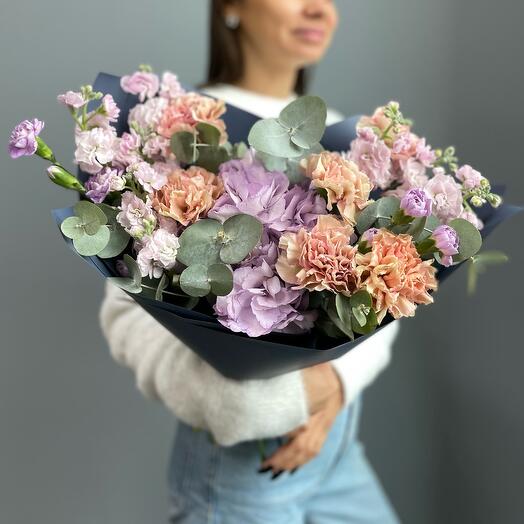 Букет из элитных цветов «лавандовые поля» 💕