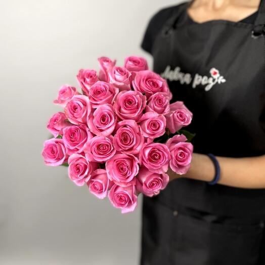25 pink roses 40 cm