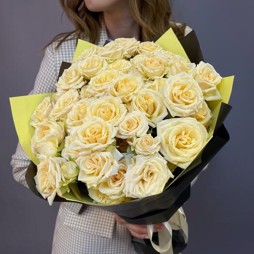 Bouquet of beige fragrant roses 9pcs