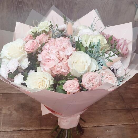 Bouquet of peach hydrangea