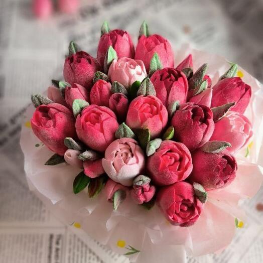 Plantador de tulipanes rojos