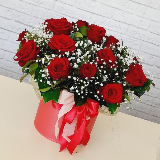 Цветы в коробке 🌹🌹🌹
