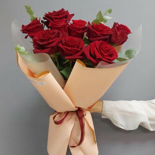 Bouquet of 9 red roses