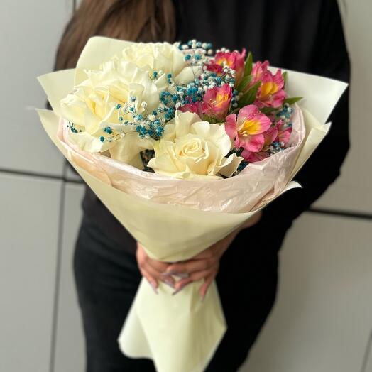 Bouquet with white French rose, pink alstroemeria and gypsophila "My berry"