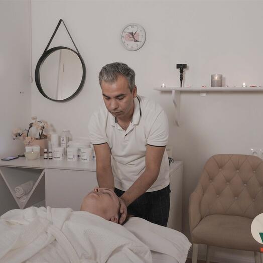 ReEnergize: Рефлексотерапия и массаж головы | ReEnergize: Reflexology and Head massage