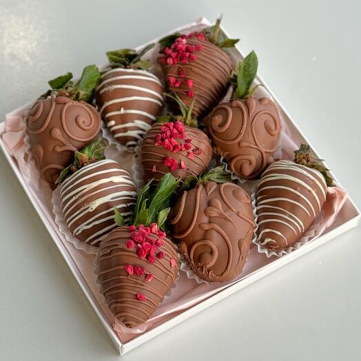 Клубника в шоколаде 9 шт