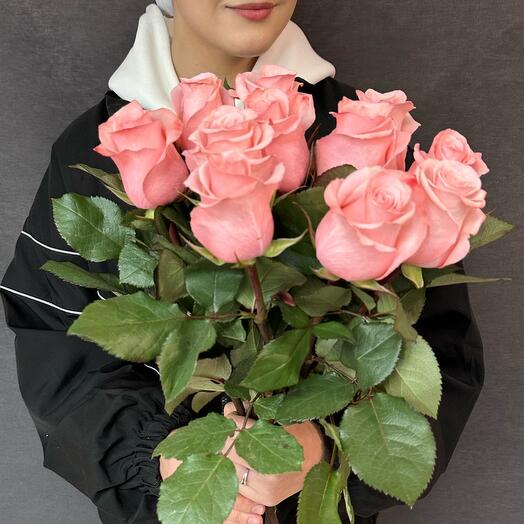 11 эквадорских розовых роз