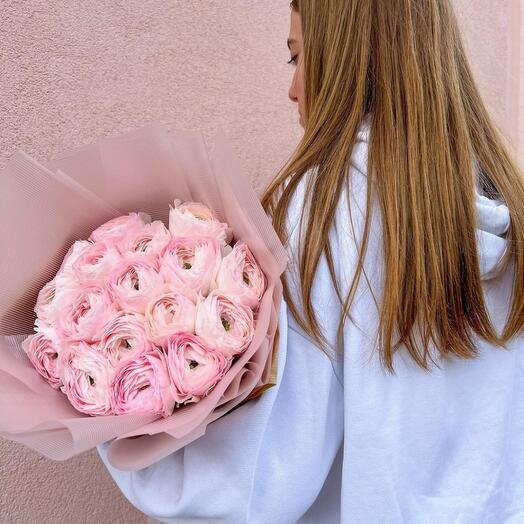 Bouquet of 19 pink ranunculi