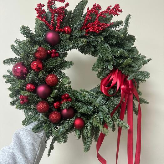 Венок новогодний из нобилиса