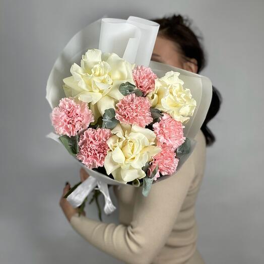 Французкие розы, нежные диантусы и эвкалипт 😍
