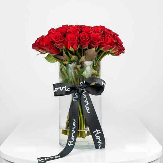 Red roses in vase