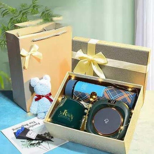 Luxury 5 in one Piece Gift Hamper – The Perfect All-in-One Surprise