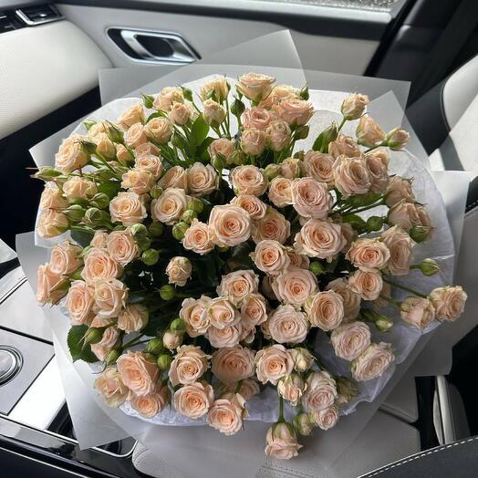 Монобукет из 19 кустовых роз