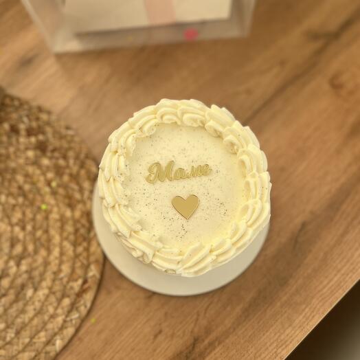 Средний бенто торт с рюшами на 8 марта