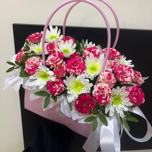 Цветы в коробке с мраморными розами 🥰