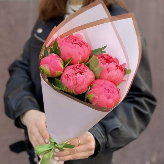 Bouquet of peonies