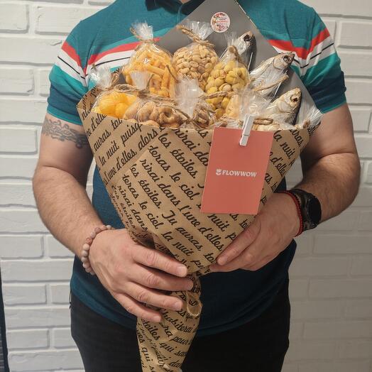 Букет "снеки и рыбка"