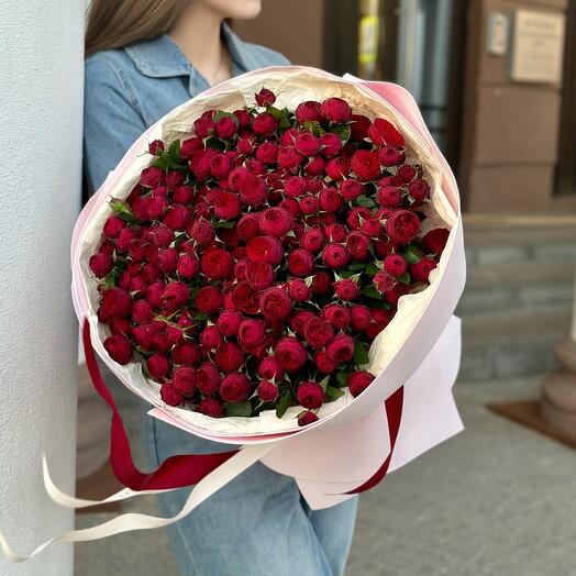 Кустовые розы ,51 шт
