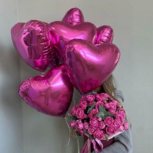 Коробка с пионовидными розами и сет шаров "Идеальное комбо"