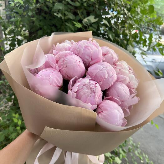 11 зефирных пионов