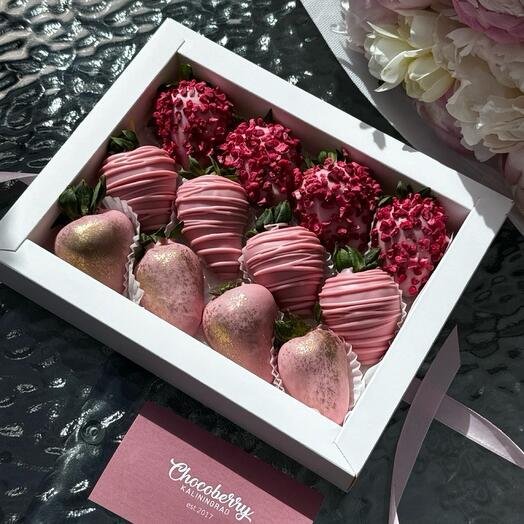 Набор из клубники в шоколаде «Strawberry»