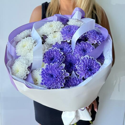 Букет из хризантем «Между нами💜»