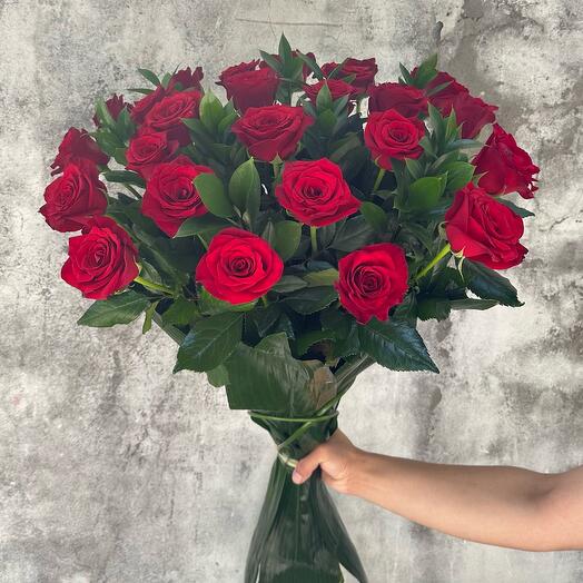 Моно букет из красных роз