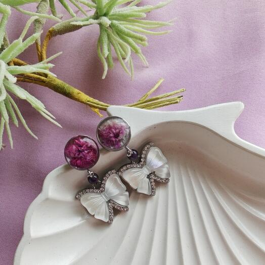 Серьги "бантики" из эпоксидной смолы