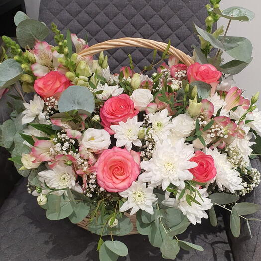 Flower basket sweet Julia