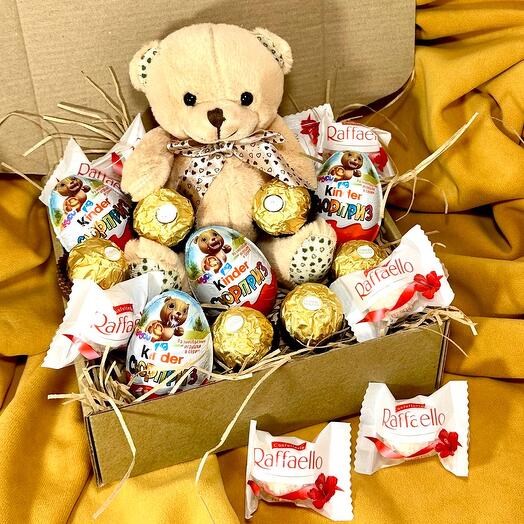 Подарочный набор с kinder сюрприз и с плюшевым медведем/Подарок девушке,сестре,маме