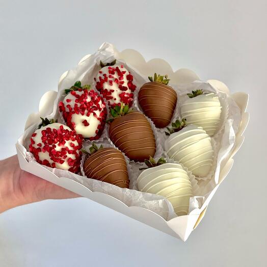 Клубника в шоколаде 9 штук🍓