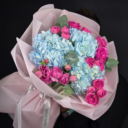 Авторский букет "Freya 🌸" с пионовидными кустовыми розами