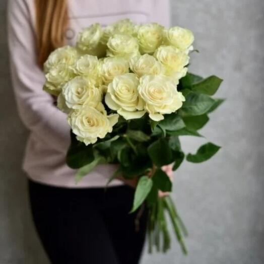 Букет из 15 Эквадорских роз сорта Мондиаль 60-70 см