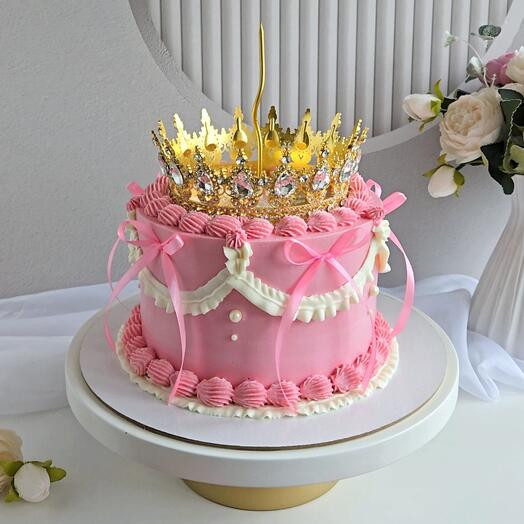 Торт с короной и блестками на день рождения розовый