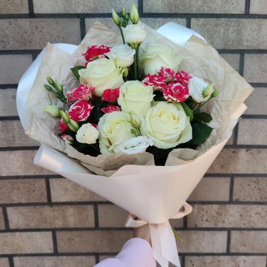 Букет из роз и эустомы🤍💖