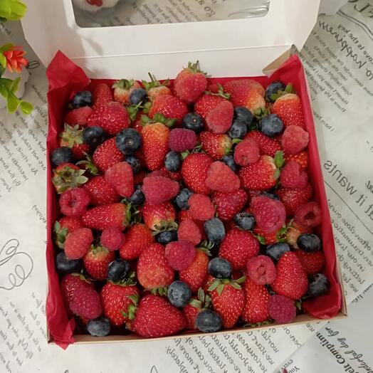Коробка ягод
