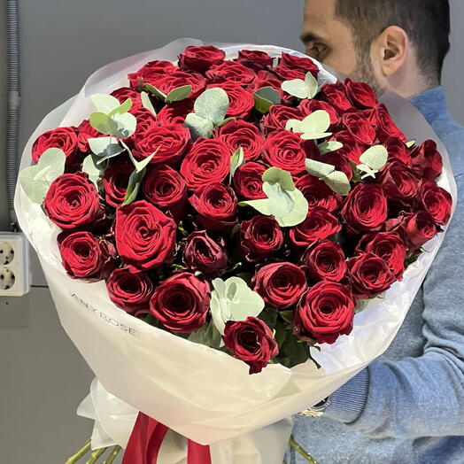 Красная Роза с эвкалиптом