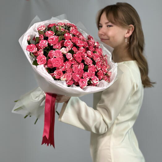 Букет из 15 кустовых роз 3515