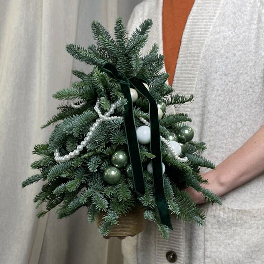 Елочка из нобилиса 35 см с бусами 🌲