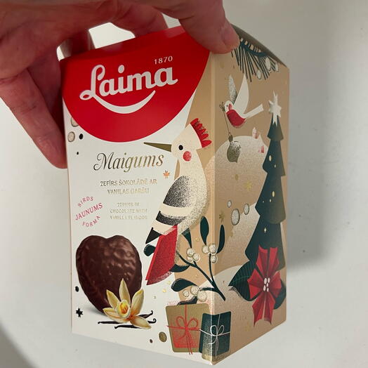 Marshmallows in chocolate