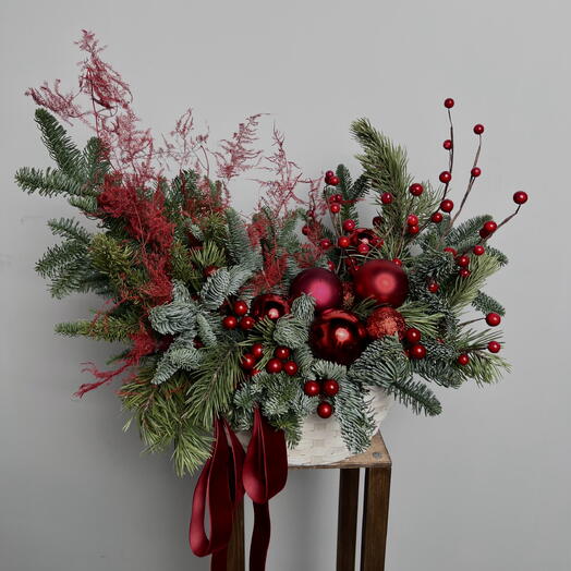 Большая хвойная композиция