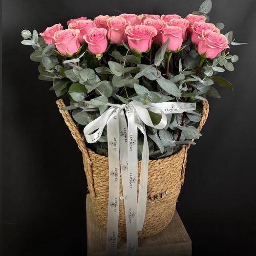 Корзина с розами
