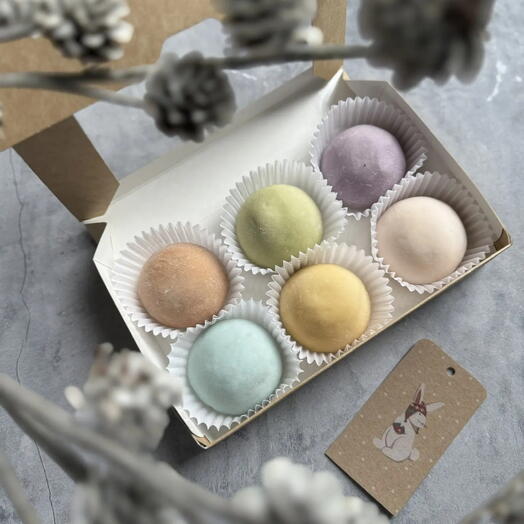 Нетривиальные моти. Муссовые японские пирожные 6 штук