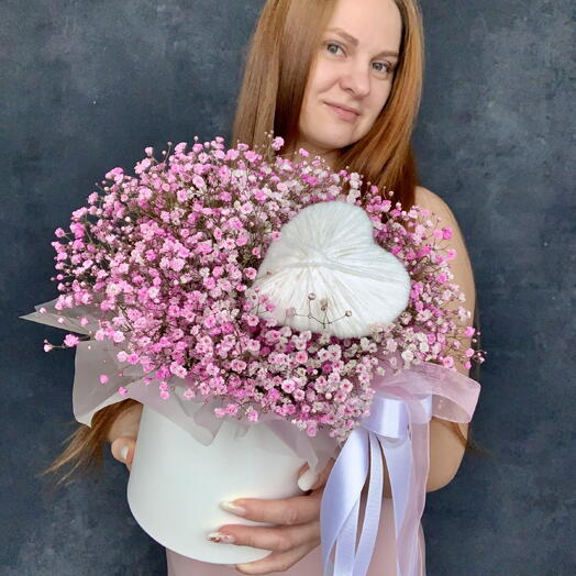 Гипсофила розовая в коробке с сердечком 🤍