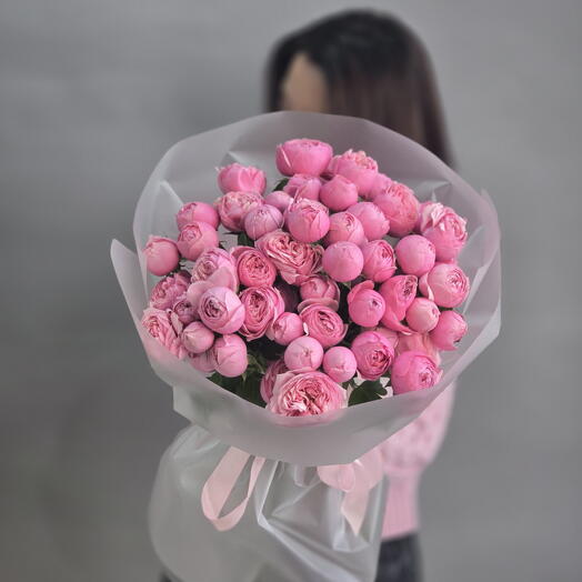 Букет из 15 кустовых пионовидных роз, размер M, от "Di_Flowerslab"